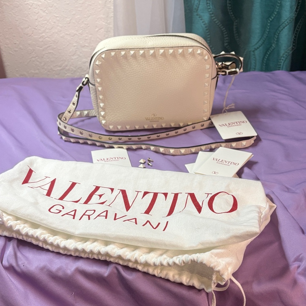 Authentic NEW Valentino Garavani Cream Studded Crossbody Bag